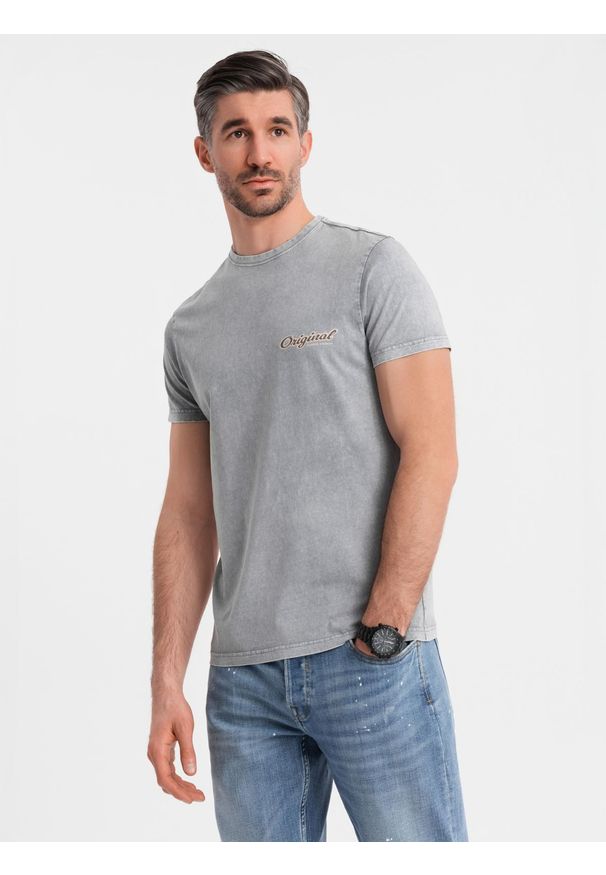 Ombre Clothing - Koszulka bawełniana z nadrukiem na klatce i plecach - szara V1 OM-TSWT-0201 - XXL. Okazja: na co dzień. Kolor: szary. Materiał: bawełna. Wzór: nadruk. Styl: klasyczny, vintage, casual