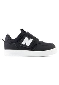 Buty niemowlęce New Balance NW300BK1 – czarne. Zapięcie: rzepy. Kolor: czarny. Materiał: materiał, syntetyk. Szerokość cholewki: normalna