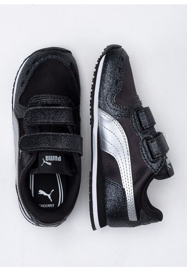 Sneakersy dziecięce czarne Puma Cabana Racer Glitz V INF. Okazja: na uczelnię, na co dzień. Zapięcie: rzepy. Kolor: czarny
