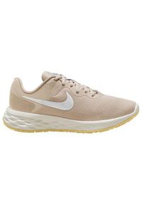 Buty do biegania damskie Nike Revolution 6 NN. Zapięcie: sznurówki. Kolor: brązowy. Materiał: syntetyk, tkanina, materiał. Szerokość cholewki: normalna. Model: Nike Revolution. Sport: bieganie