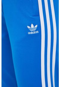 adidas Originals spodnie dresowe kolor niebieski z aplikacją. Kolor: niebieski. Materiał: dresówka. Wzór: aplikacja #3