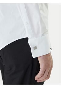 Calvin Klein Koszula LV019EU063 Biały Slim Fit. Kolor: biały. Materiał: bawełna #3