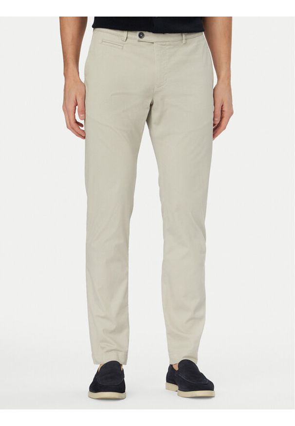 Bugatti Chinosy 4130-16370E Beżowy jasny Regular Fit. Kolor: beżowy. Materiał: bawełna