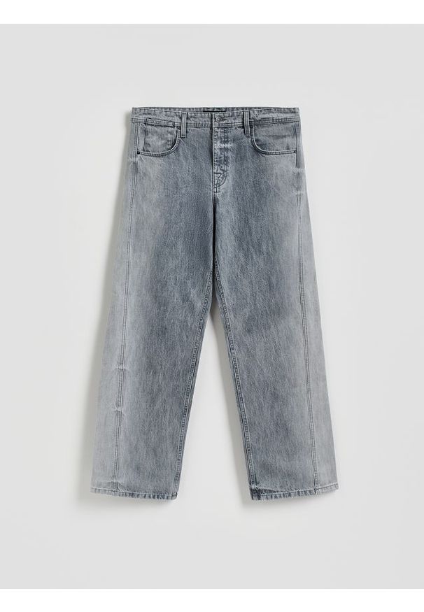 Reserved - Jeansy baggy z efektem sprania - jasnoszary. Kolor: szary