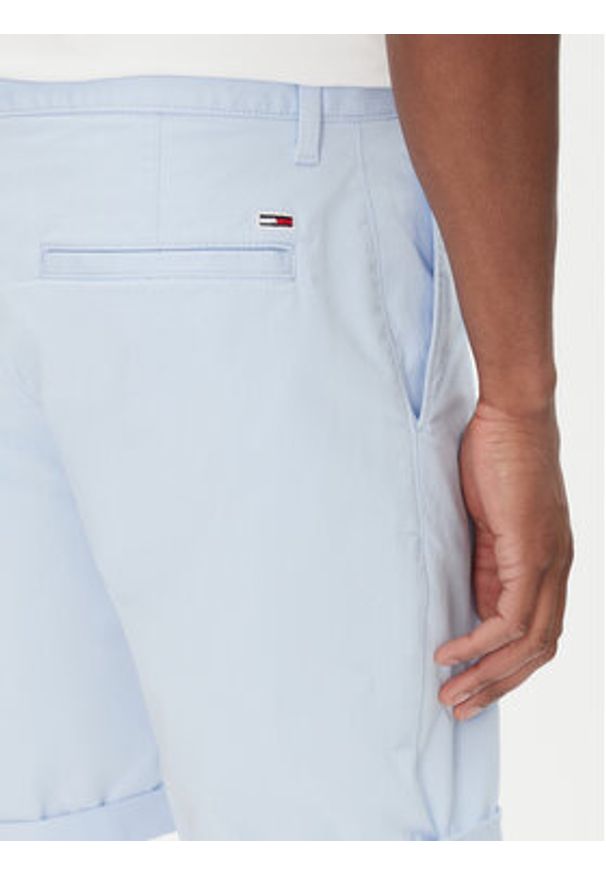 Tommy Jeans Szorty materiałowe Scanton DM0DM21950 Błękitny Slim Fit. Kolor: niebieski. Materiał: bawełna