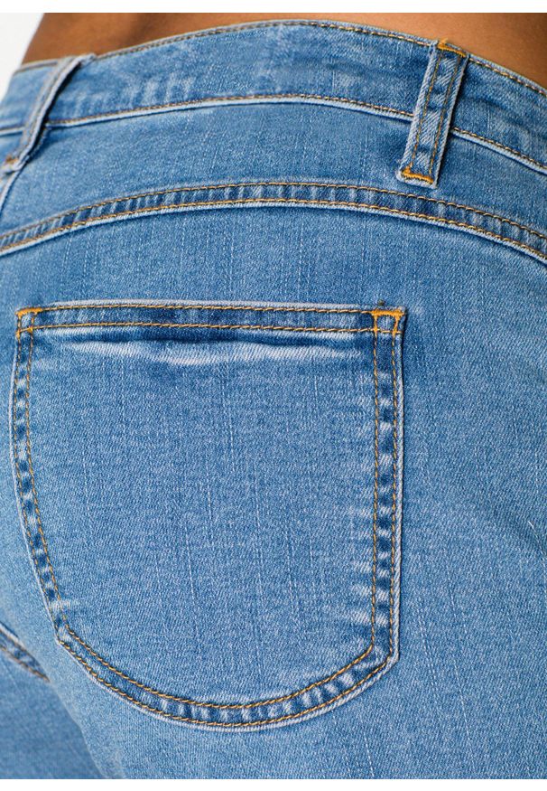 bonprix - Szorty dżinsowe high waist, destroyed. Stan: podwyższony. Kolor: niebieski