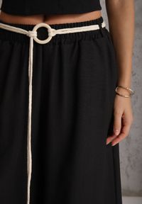 Renee - Czarne Wiskozowe Spodnie Typu Palazzo High Waist Ozdobione Paskiem Sznurkiem Alemea. Okazja: na co dzień. Stan: podwyższony. Kolor: czarny. Materiał: wiskoza. Długość: krótkie. Wzór: aplikacja. Styl: boho, casual #3