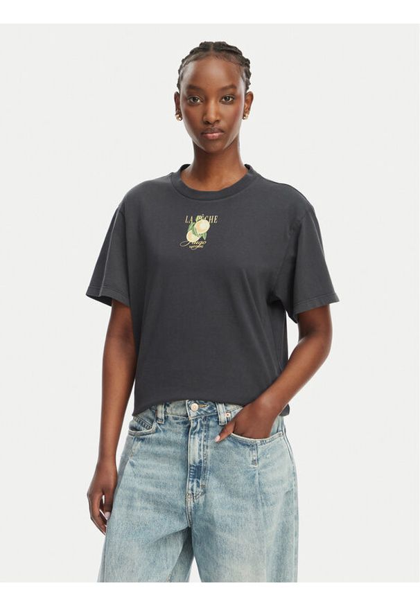 Hugo - HUGO T-Shirt Vintage Tee 24 50561264 Czarny Regular Fit. Kolor: czarny. Materiał: bawełna. Styl: vintage