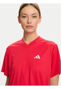 Adidas - adidas Sukienka codzienna Sport Craft Shift JZ8131 Czerwony Loose Fit. Okazja: na co dzień. Kolor: czerwony. Materiał: syntetyk. Typ sukienki: sportowe, proste. Styl: sportowy, casual