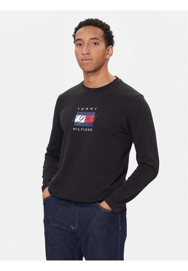 TOMMY HILFIGER - Tommy Hilfiger Longsleeve Linear Flag MW0MW41497 Czarny Regular Fit. Kolor: czarny. Materiał: bawełna. Długość rękawa: długi rękaw