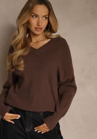 Renee - Brązowy Sweter z Dodatkiem Kaszmiru i Trójkątnym Dekoltem Silefera. Okazja: na co dzień. Kolor: brązowy. Materiał: kaszmir. Styl: casual, elegancki #2