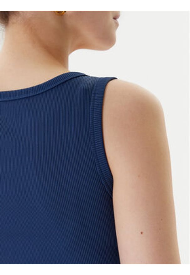 Guess Top W5YP00 KCXJ2 Granatowy Classic Fit. Kolor: niebieski. Materiał: syntetyk