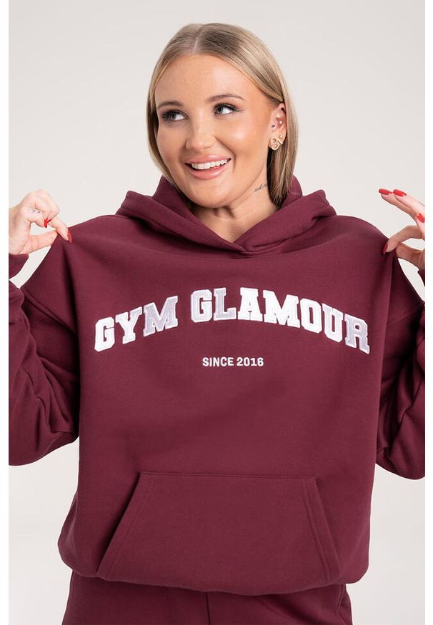 GYM GLAMOUR - Bluza fitness damska Gym Glamour college. Kolor: czerwony, brązowy, wielokolorowy. Sport: fitness