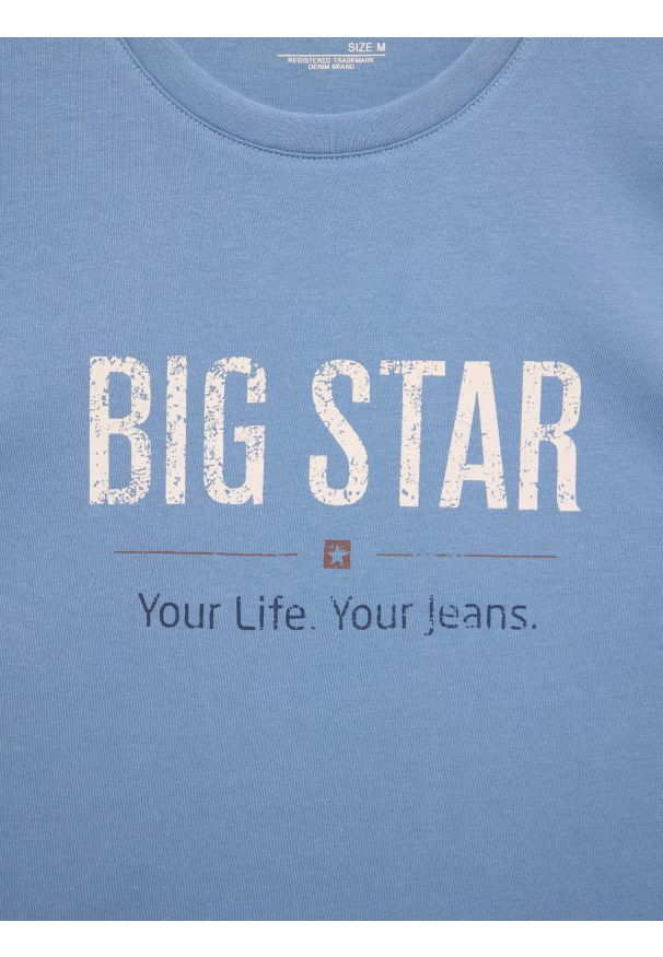 Big-Star - Koszulka męska o klasycznym kroju niebieska Bruno 400. Okazja: na co dzień. Kolor: niebieski. Materiał: jeans, bawełna. Długość rękawa: krótki rękaw. Długość: krótkie. Wzór: nadruk. Styl: klasyczny