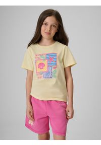 4f - 4F T-shirt regular z nadrukiem dziewczęcy - żółty 146 (10-11 lat). Okazja: na uczelnię, na co dzień. Kolor: żółty. Materiał: materiał, bawełna, dresówka, dzianina, skóra. Wzór: nadruk. Sezon: lato. Styl: klasyczny, casual #1