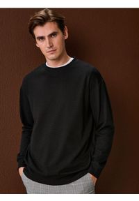 Sinsay - Bluza crewneck basic - czarny. Kolor: czarny #1