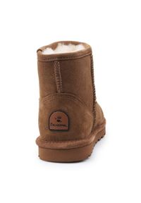 Buty Bearpaw Alyssa Hickory Ii W 2130W-220 brązowe. Wysokość cholewki: przed kolano. Kolor: brązowy. Materiał: wełna. Szerokość cholewki: normalna. Sezon: zima