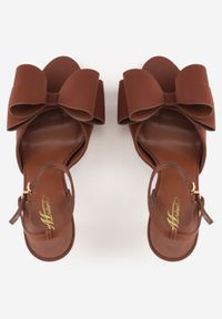 Born2be - Brązowe Eleganckie Sandały na Szpilce z Ozdobną Aplikacją z Kokardą Lorena. Okazja: na wesele, na ślub cywilny. Kolor: brązowy. Wzór: aplikacja. Sezon: lato. Obcas: na szpilce. Styl: elegancki #2
