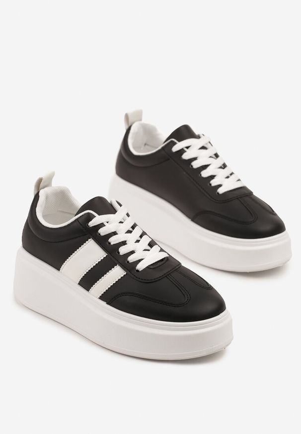 Born2be - Czarne Sneakersy w Stylu Klasycznych Tenisówek na Grubej Podeszwie Rediree. Okazja: na co dzień, na spacer. Kolor: czarny. Materiał: jeans. Szerokość cholewki: normalna. Sport: turystyka piesza
