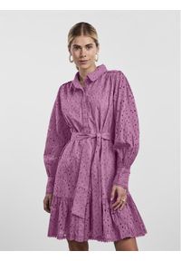 YAS Sukienka codzienna 26029394 Fioletowy Regular Fit. Okazja: na co dzień. Kolor: fioletowy. Materiał: bawełna. Typ sukienki: proste. Styl: casual