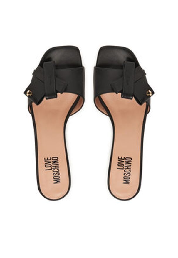 Love Moschino - LOVE MOSCHINO Klapki JA28115G0OIE0000 Czarny. Kolor: czarny. Materiał: skóra