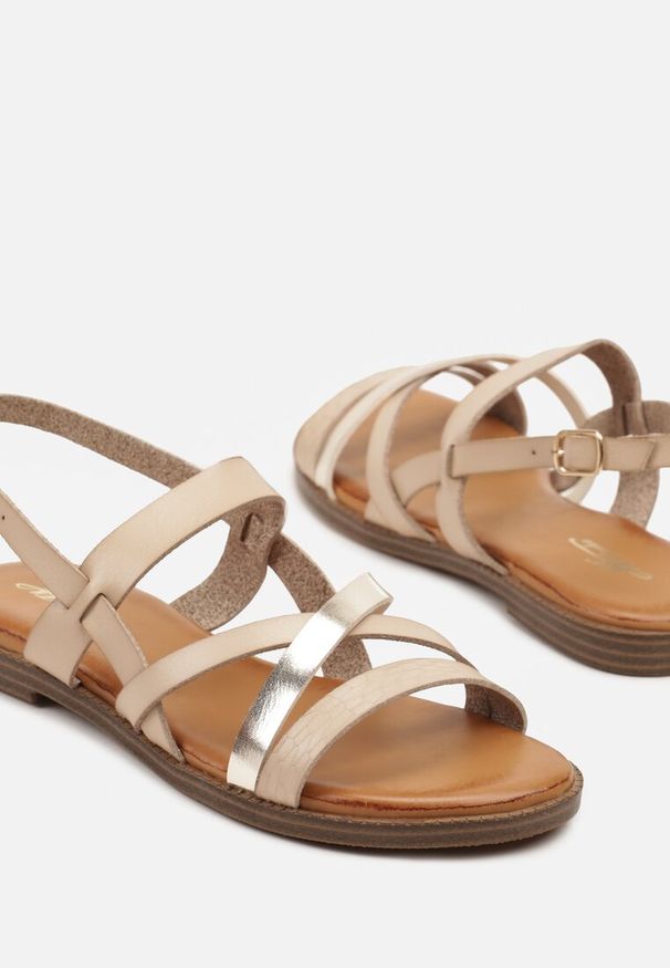 Renee - Ciemnobeżowe Sandały z Ozdobnymi Paskami Davirena. Okazja: na co dzień. Zapięcie: pasek. Kolor: beżowy. Wzór: paski. Sezon: lato. Obcas: na obcasie. Styl: casual, elegancki. Wysokość obcasa: średni