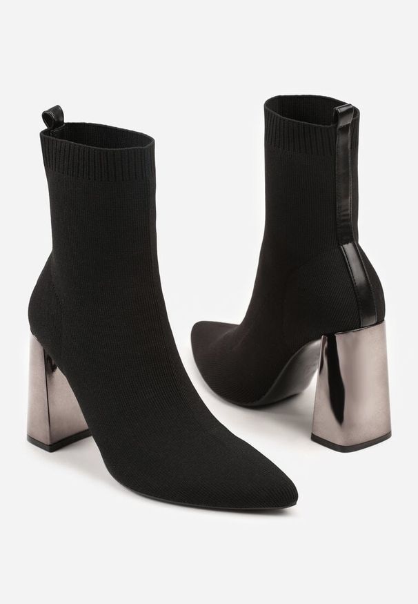 Renee - Czarne Botki Vices na Słupku ze Skarpetową Cholewką Falacesa. Okazja: na co dzień. Kolor: czarny. Materiał: jeans. Szerokość cholewki: normalna. Obcas: na słupku. Styl: casual, elegancki