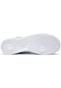 Nike Sneakersy Air Force 1 '07 CT2302 100 Biały. Kolor: biały. Materiał: skóra. Model: Nike Air Force #4