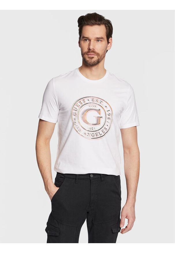 Guess T-Shirt Round Logo M3GI11 J1314 Biały Slim Fit. Kolor: biały. Materiał: bawełna