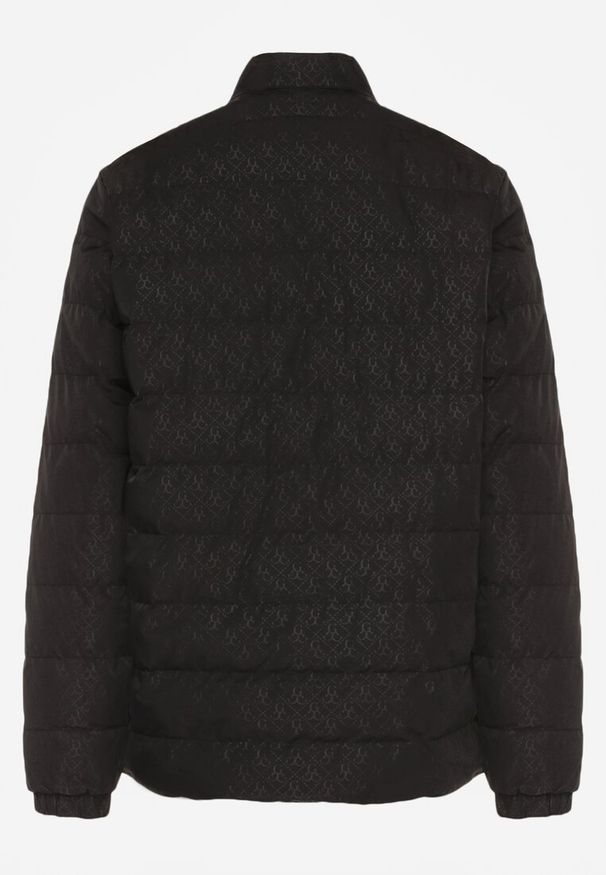 Born2be - Czarna Pikowana Kurtka ze Stójką i Futrzaną Podszewką Silwedea. Okazja: na co dzień. Typ kołnierza: kołnierzyk stójkowy. Kolor: czarny. Materiał: futro. Styl: klasyczny, casual, elegancki