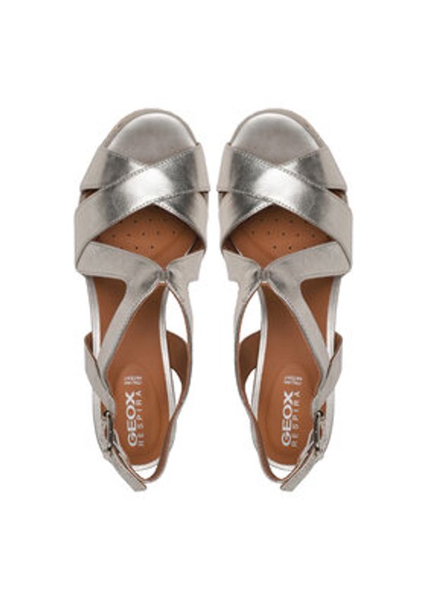 Geox Espadryle D Ponza D35GVC000CFC2012 Złoty. Kolor: złoty. Materiał: skóra