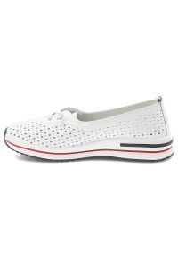 Półbuty damskie S.Barski, cholewka ze skóry naturalnej gładkiej z perforacją wsuwany fason dekoracyjna kokardka zaokrąglony nosek kontrastowe wstawki. Okazja: na co dzień. Zapięcie: sznurówki. Kolor: biały. Materiał: skóra. Szerokość cholewki: normalna. Wzór: gładki. Styl: casual, elegancki, sportowy, klasyczny #6