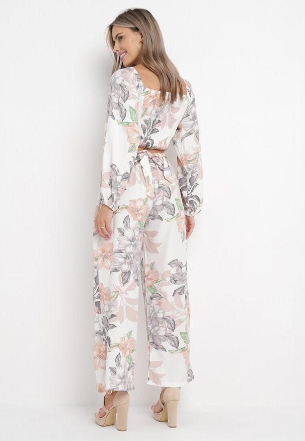 Born2be - Biały 2-częściowy Komplet w Kwiaty Dansoll. Kolor: biały. Materiał: tkanina. Wzór: kwiaty