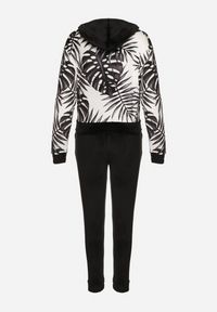 Born2be - Czarny Komplet Dresowy z Weluru Bluza z Kapturem z Ozdobnym Wzorem i Spodnie Grouvia. Kolor: czarny. Materiał: dresówka, welur