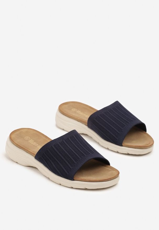Born2be - Granatowe Klapki Ozdobione Plecioną Cholewką Kornelina. Okazja: na co dzień. Kolor: niebieski. Wzór: aplikacja. Sezon: lato. Styl: elegancki, casual