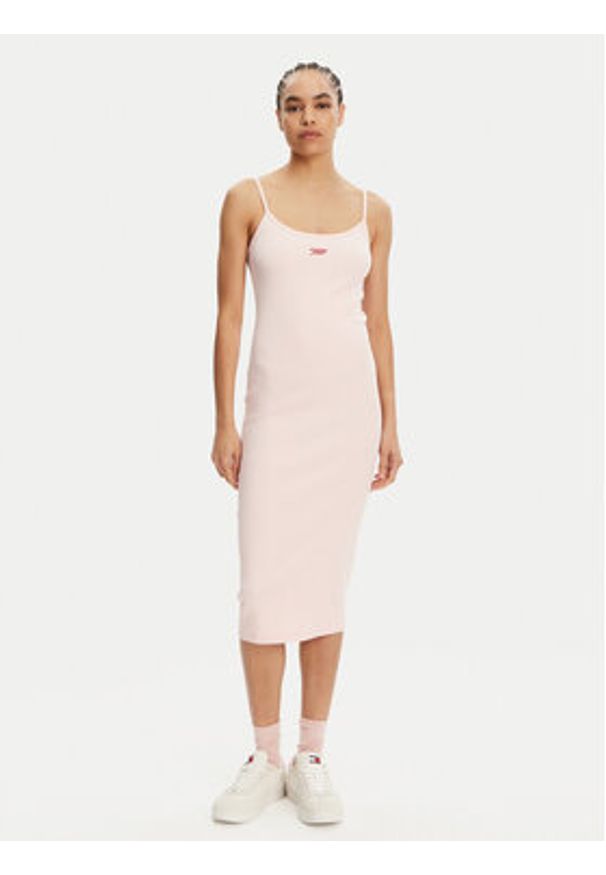 Tommy Jeans Sukienka letnia Script DW0DW20330 Różowy Slim Fit. Kolor: różowy. Materiał: bawełna. Sezon: lato