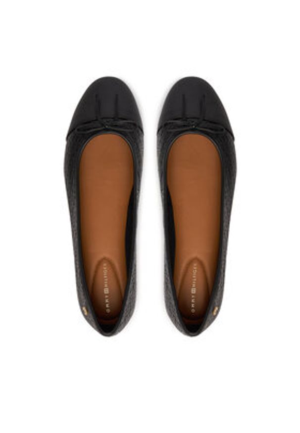 TOMMY HILFIGER - Tommy Hilfiger Baleriny Th Monogram Ballerina FW0FW09468 Czarny. Kolor: czarny. Materiał: skóra