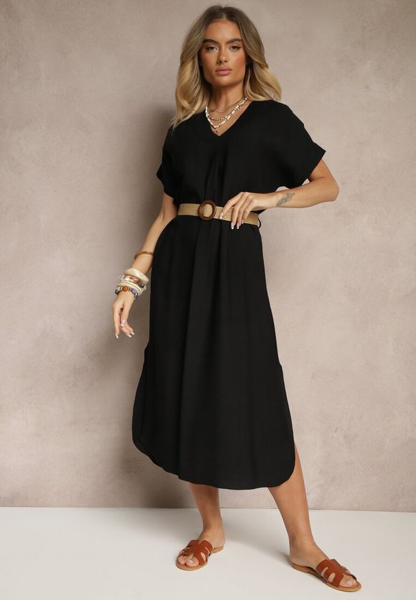 Renee - Czarna Pudełkowa Sukienka z Wiskozy z Dekoltem V Paskiem i Rozcięciami po Bokach Soniloria. Okazja: na co dzień. Typ kołnierza: dekolt w kształcie V. Kolor: czarny. Materiał: wiskoza. Typ sukienki: proste. Styl: casual