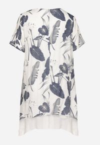 Born2be - Granatowo-Biała Sukienka w Kwiaty z Bawełnianą Podszewką Mailionis. Okazja: na co dzień. Kolor: niebieski. Materiał: bawełna. Wzór: kwiaty. Sezon: lato. Styl: elegancki, casual #4