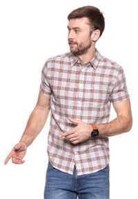 Wrangler - KOSZULA MĘSKA KRÓTKI RĘKAW WRANGLER SS 1PKT GLOW ORANGE W58606E48 112129492. Długość rękawa: krótki rękaw. Długość: krótkie. Wzór: kratka #2