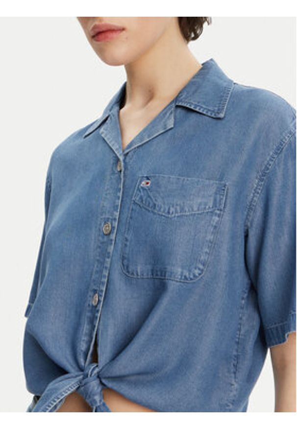 Tommy Jeans Koszula DW0DW20603 Niebieski Relaxed Fit. Kolor: niebieski. Materiał: lyocell
