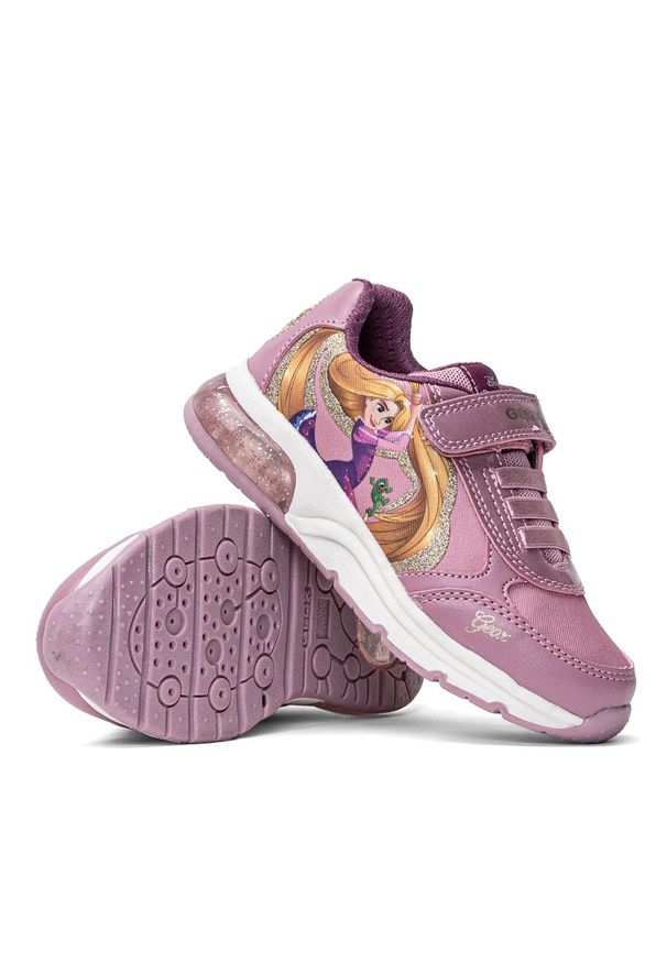 Geox - Sneakersy dziecięce różowe GEOX J Spaceclub Girl. Kolor: różowy. Materiał: materiał, syntetyk, guma, skóra. Wzór: motyw z bajki, aplikacja. Sport: turystyka piesza