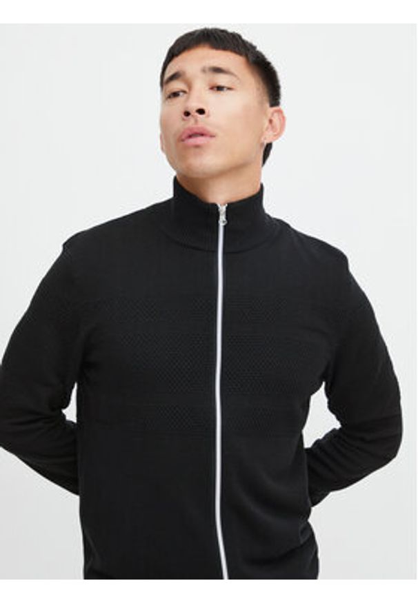 Blend Sweter 20715852 Czarny Regular Fit. Kolor: czarny. Materiał: bawełna