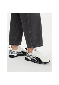Sneakersy Versace Jeans Couture. Kolor: biały #1