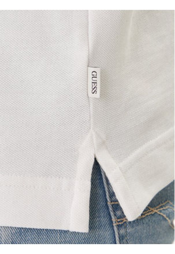 Guess Jeans Polo M6RP24 KCJV1 Biały Regular Fit. Typ kołnierza: polo. Kolor: biały. Materiał: bawełna