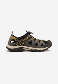 Born2be - Ciemnobeżowe Buty Sportowe Sneakersy z Geometrycznym Wzorem Ainira. Okazja: na co dzień. Kolor: beżowy. Wzór: geometria