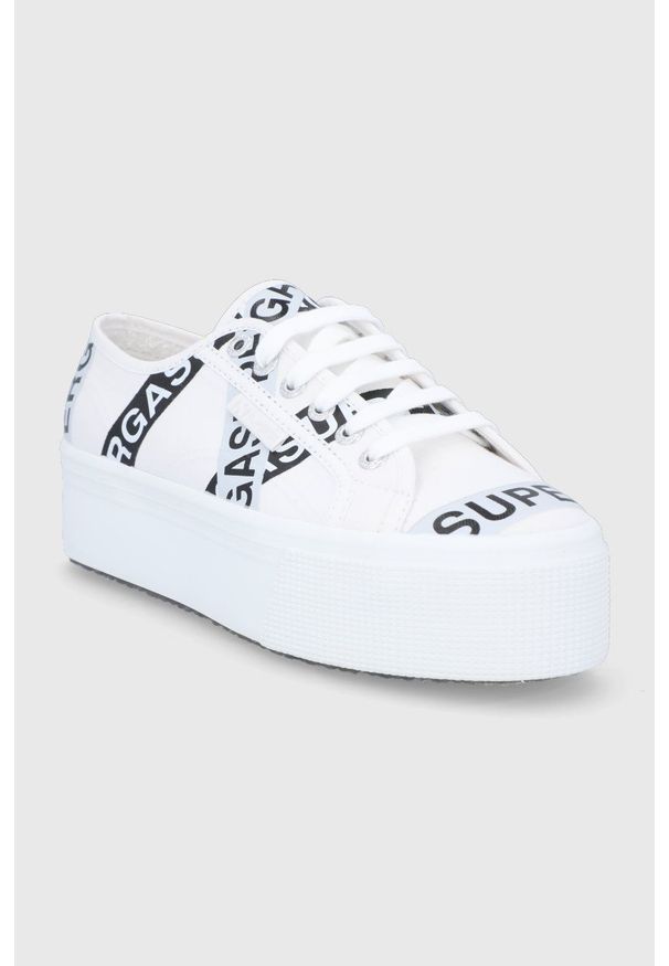 Superga - Tenisówki. Nosek buta: okrągły. Zapięcie: sznurówki. Kolor: biały. Materiał: guma. Obcas: na platformie