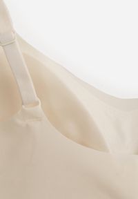 Born2be - Jasnobeżowy Bezszwowy Biustonosz Bez Fiszbin z Usztywnianymi Miseczkami Leavessa. Kolor: beżowy. Materiał: tkanina #6