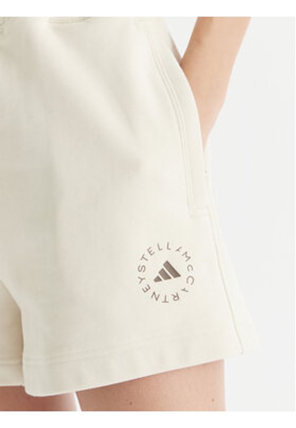 Adidas by Stella McCartney - adidas by Stella McCartney Szorty sportowe True Casuals JX6786 Beżowy Loose Fit. Kolor: beżowy. Materiał: bawełna