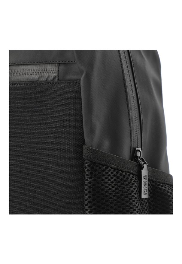 Big-Star - Uniwersalny Czarny Plecak Big Star. Kolor: czarny. Materiał: materiał. Styl: casual